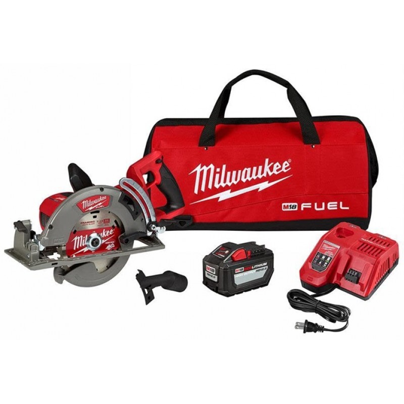 Milwaukee M18 FUEL Rear Handle 7-1/4 in. Circular Saw Kit